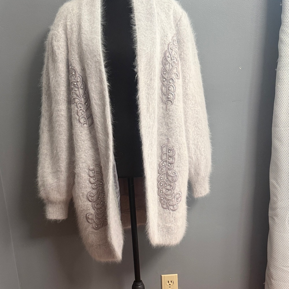 Vintage Agassy angora lambs wool Sweater with Embroidered Details